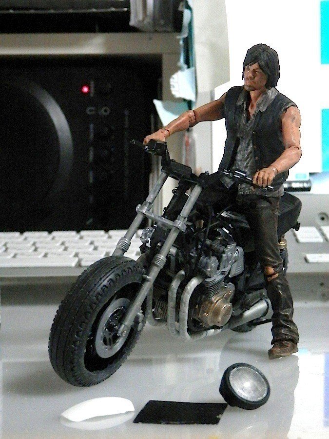 WALKING DEADウォーキングデッド ダリル フィギュア チョッパーバイク