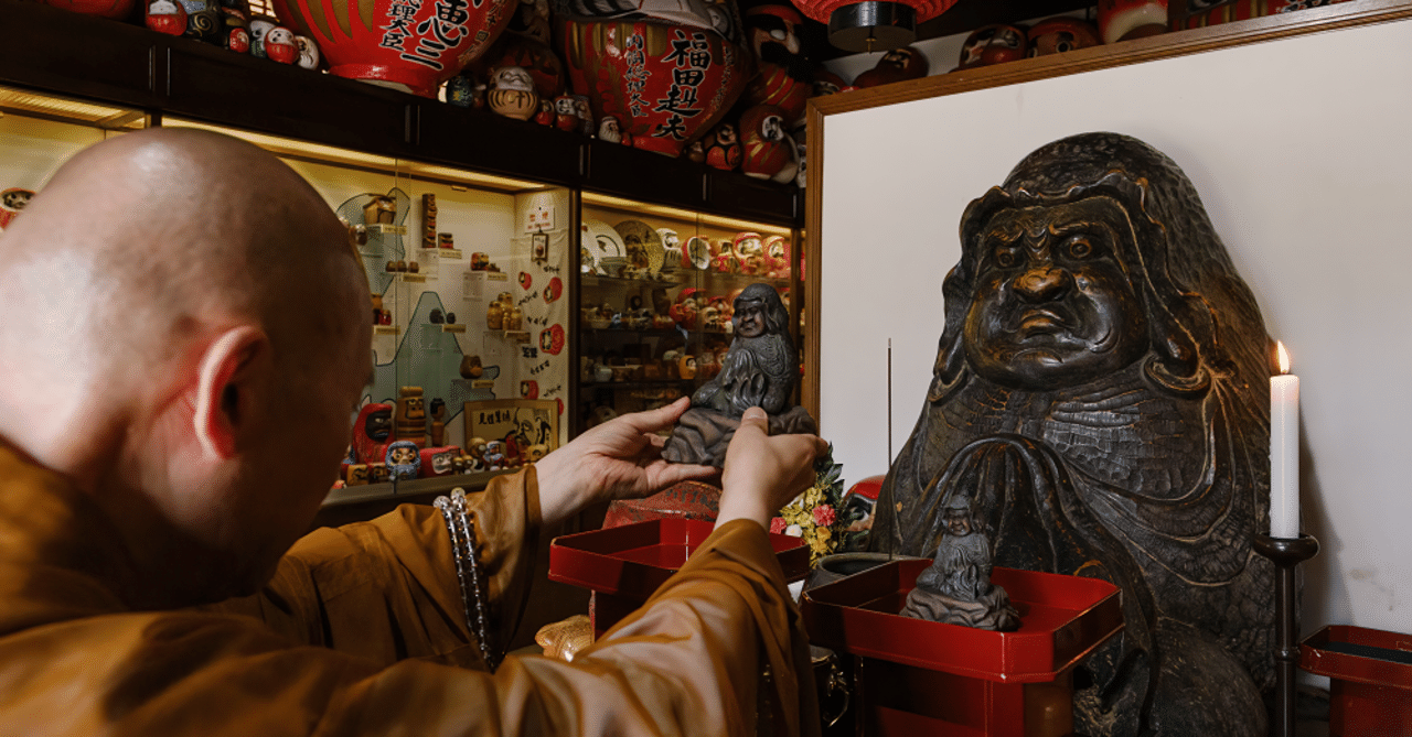 達磨大師 昔の置物 焼き物 陶器 ダルマ 目が血走る迫力 目力 縁起物