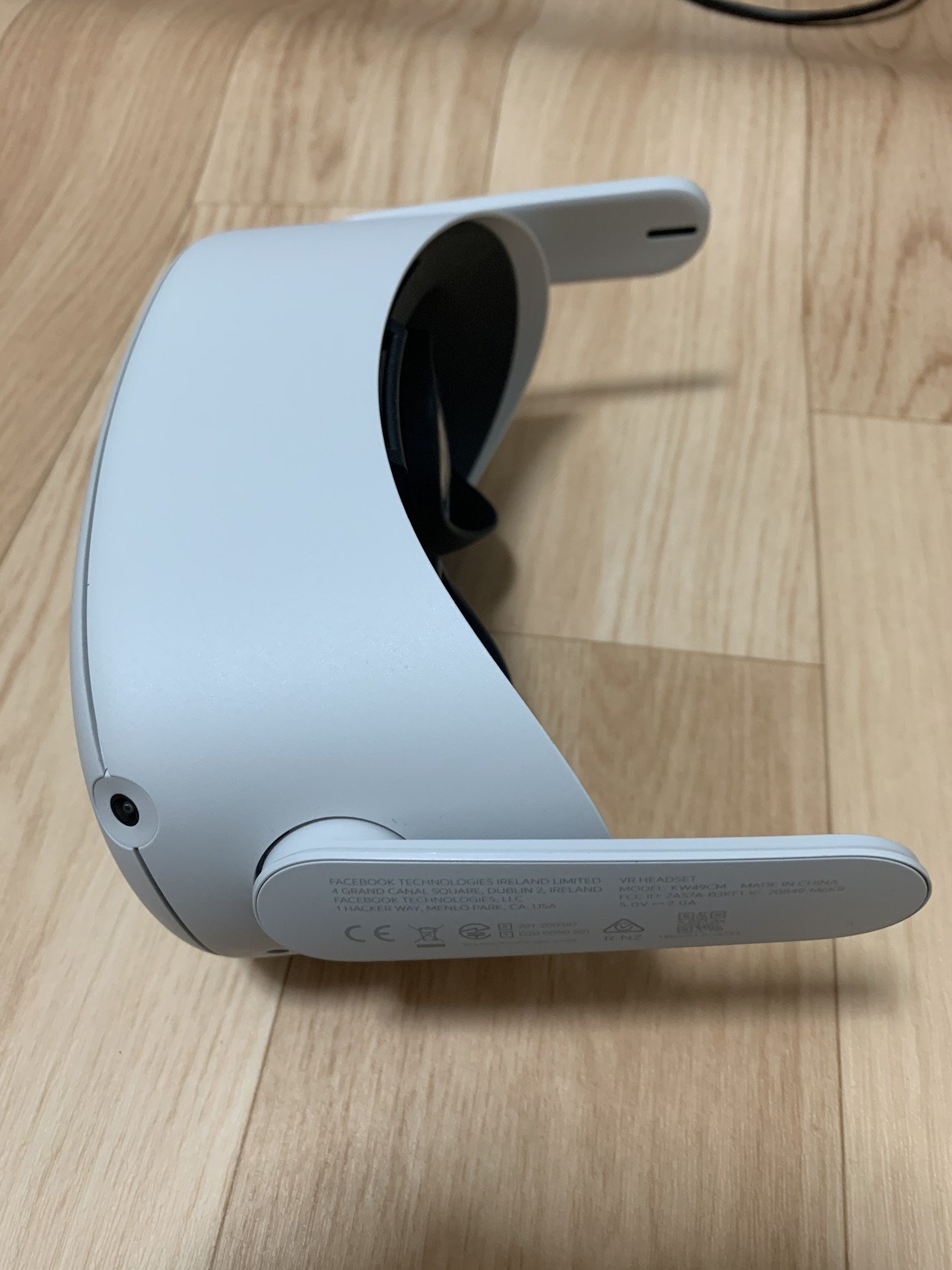Oculus Quest2のQuest 2 Eliteストラップをとり付ける｜かせー