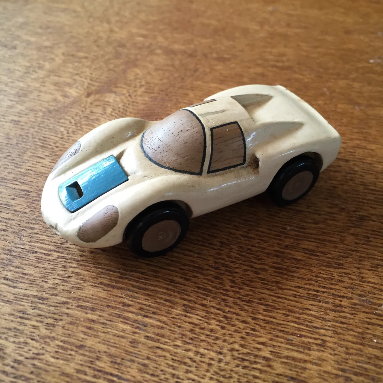 木のミニカー No23 ポルシェ910 Shinmr Note