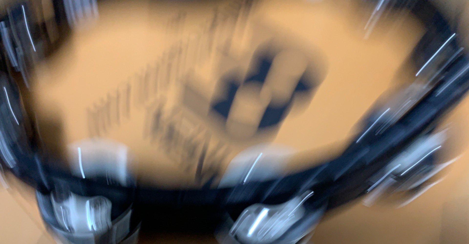 上階の住民の騒音をサンバカーニバルにするためにタンバリンを買った話 46番 Note 上階の住民の騒音をサンバカーニバルにするためにタンバリンを買った話 46番 Note