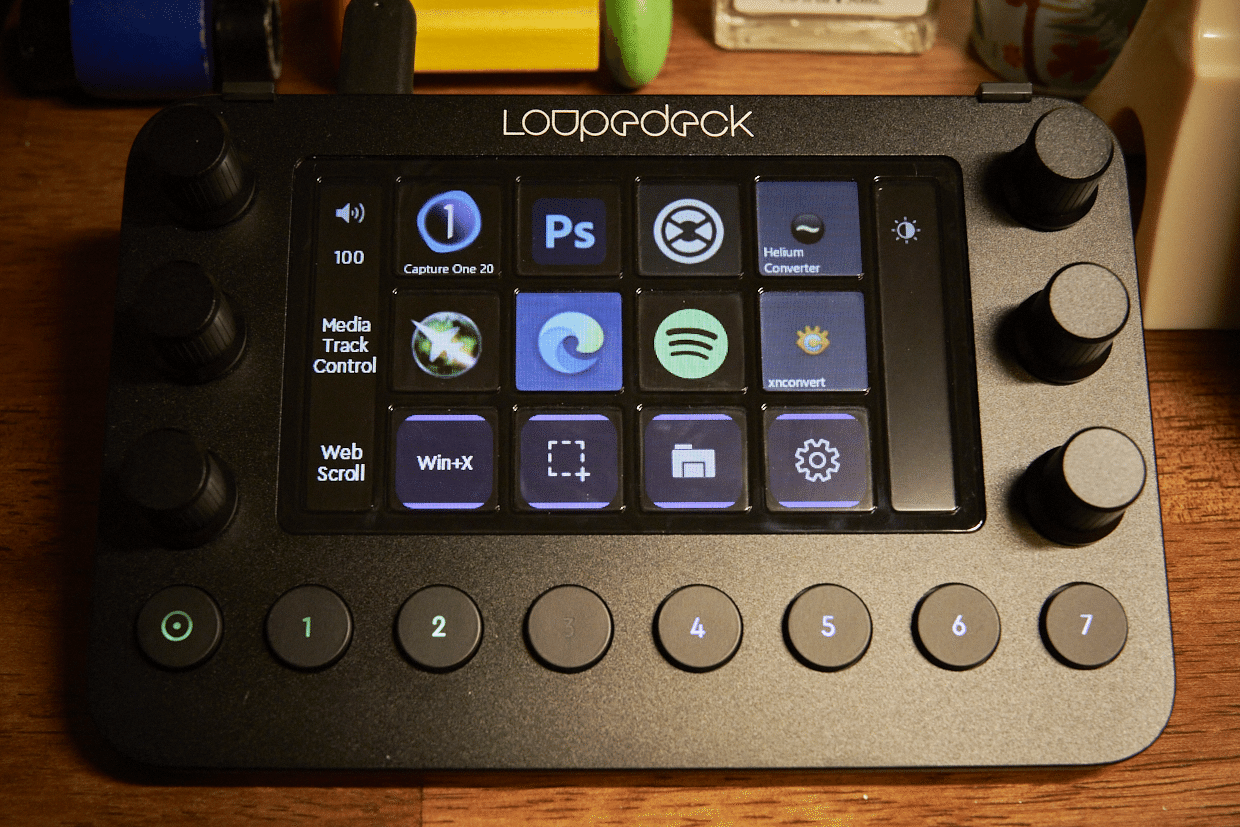 天国、それともラスベガス』のコントロールサーフェス - Loupedeck 天国、それともラスベガス』のコントロールサーフェス - Loupedeck