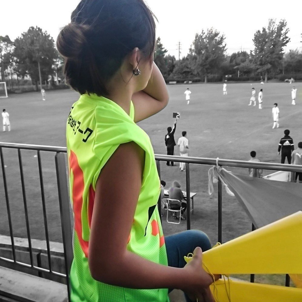 コルリ Sns カメラマン 横断幕 グッズ作り 五足のわらじで 選手とともに夢を追う 岐阜県1部 Fc大垣k Nest ネスト サポーターの想いを伝えるメディア Note