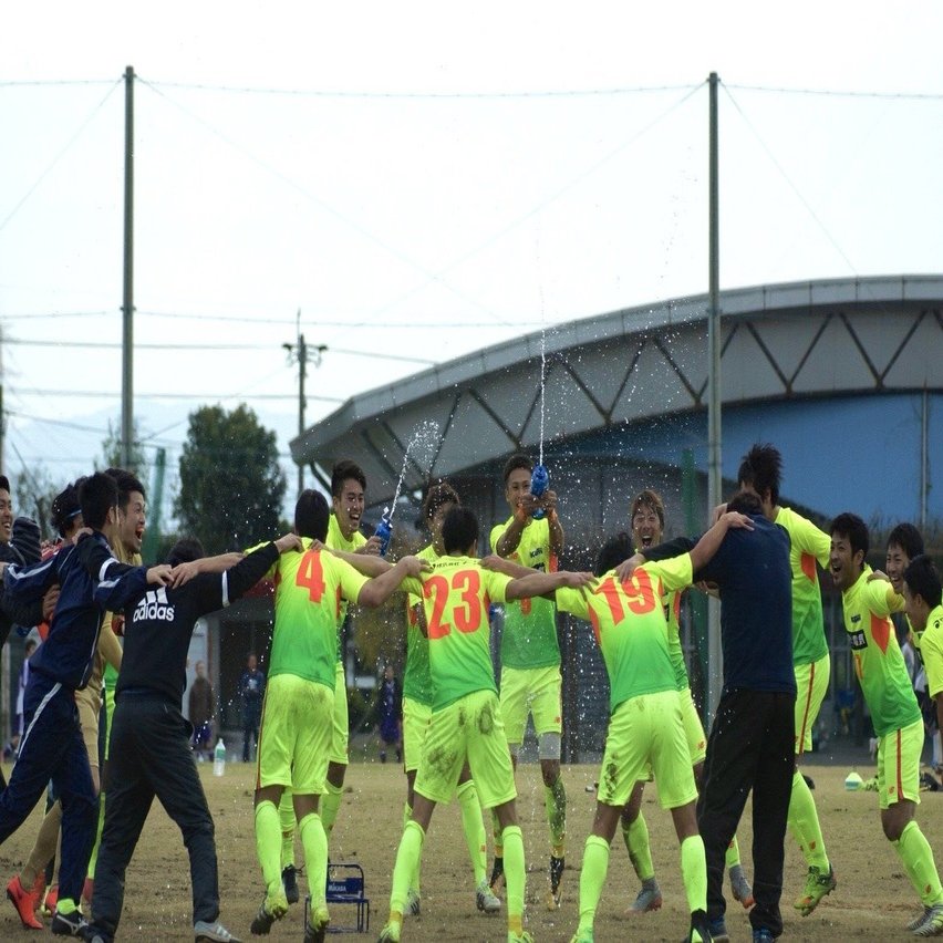 コルリ Sns カメラマン 横断幕 グッズ作り 五足のわらじで 選手とともに夢を追う 岐阜県1部 Fc大垣k Nest ネスト サポーターの想いを伝えるメディア Note