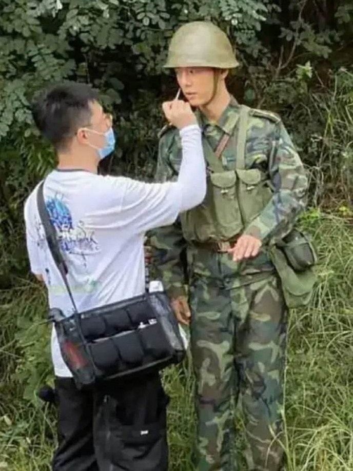 中国ドラマ「王牌部隊」の肖戦(シャオジャン)ソロ写真集！