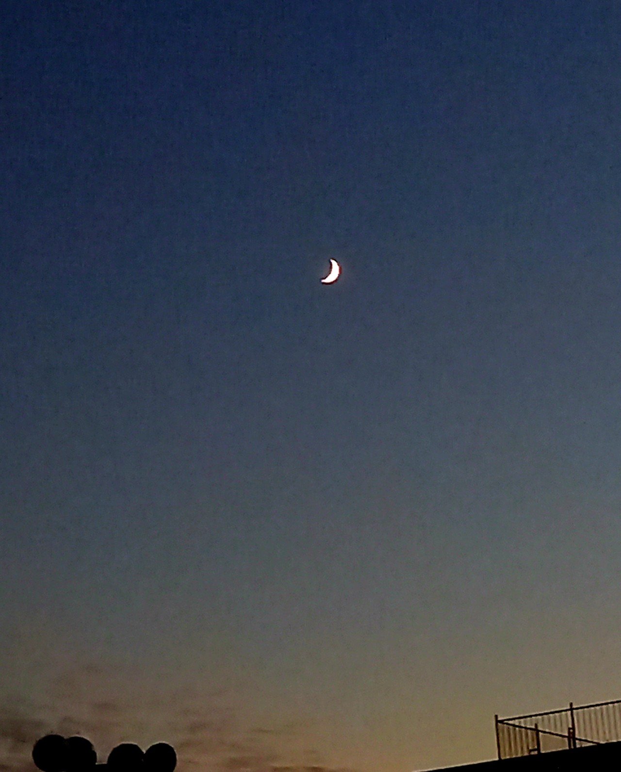 三日月 Ponkichitaro Note