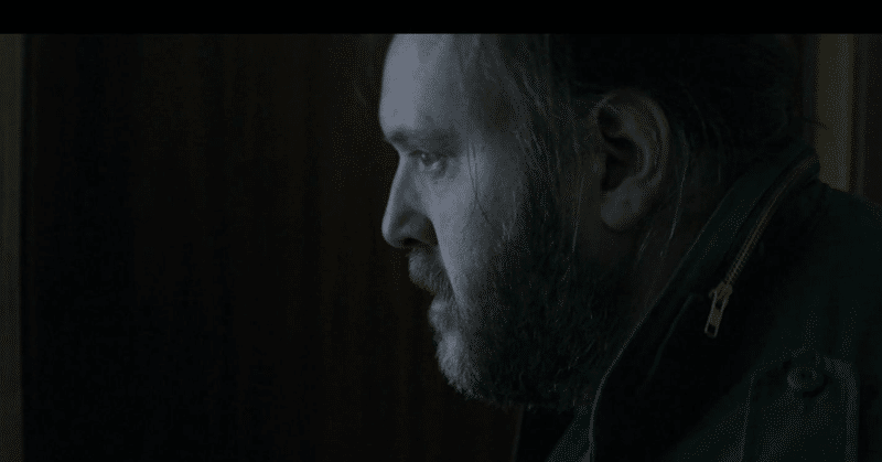 ハゲデブ 内気 趣味はラジコンと戦争のジオラマ作り マザコン いじめられっ子 親と同居 映画 好きにならずにいられない shukua note