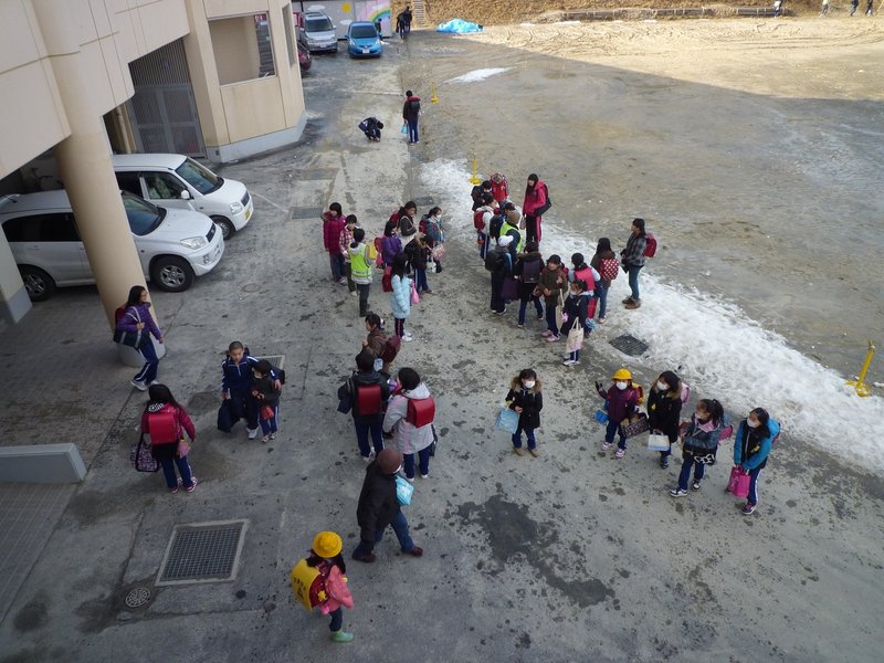 津波と火災で町が壊滅した吉里吉里の小学生が 地元の魅力を伝えるため よしもと芸人とcm制作 沖縄国際映画祭12 へ 岩手県 吉里吉里小学校 Support Our Kids プロジェクト 3 11 被災児童自立支援 Note 津波と火災で町が壊滅した吉里吉里の小学生が 地元の魅力を伝えるため よしもと芸人とcm制作 沖縄国際映画祭12 へ 岩手県 吉里吉里小学校 Support Our Kids プロジェクト 3 11 被災児童自立支援 Note