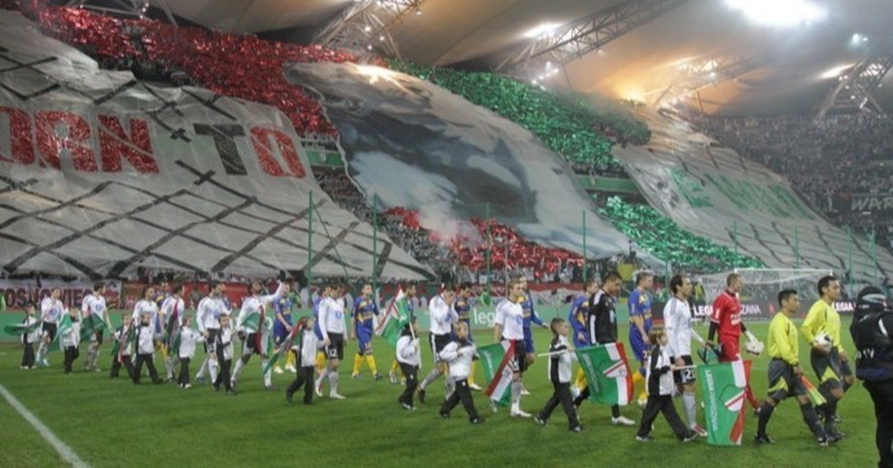 サッカーには２つの顔がある 前編 いえぽん 日本で１番ワクワクする試合を創るプロ審判 Note