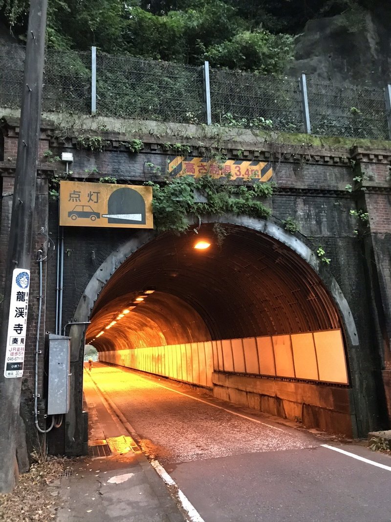 復習 トンネル怪談考察 元祖トンネル怪談とは オカルトエンタメ大学 Youtubeチャンネル Note