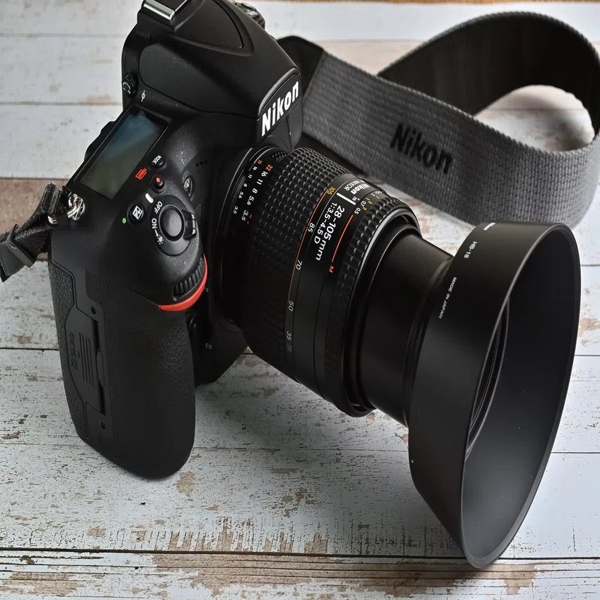 秋の始まり、古めのズームレンズで。Nikon Ai AF Zoom Nikkor 28 