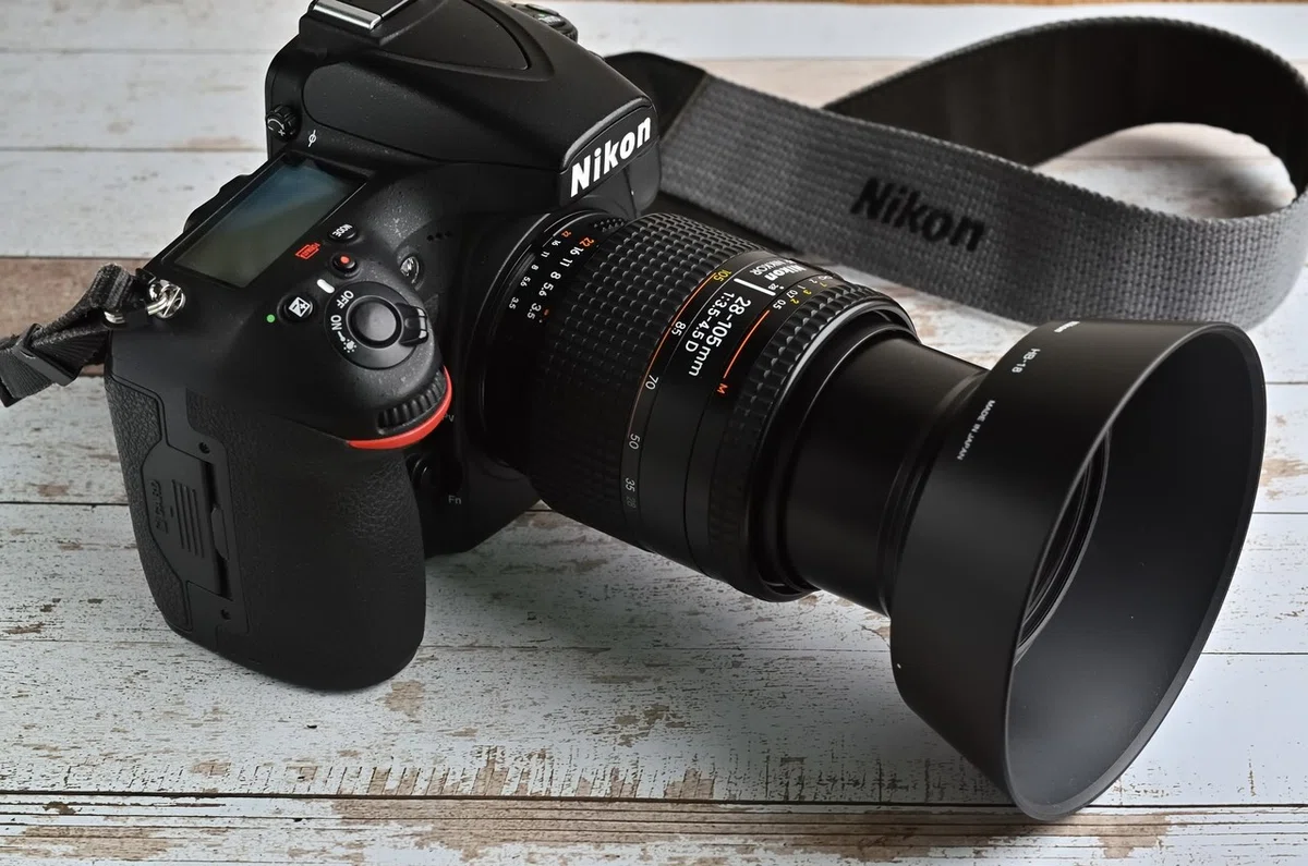 秋の始まり、古めのズームレンズで。Nikon Ai AF Zoom Nikkor 28 