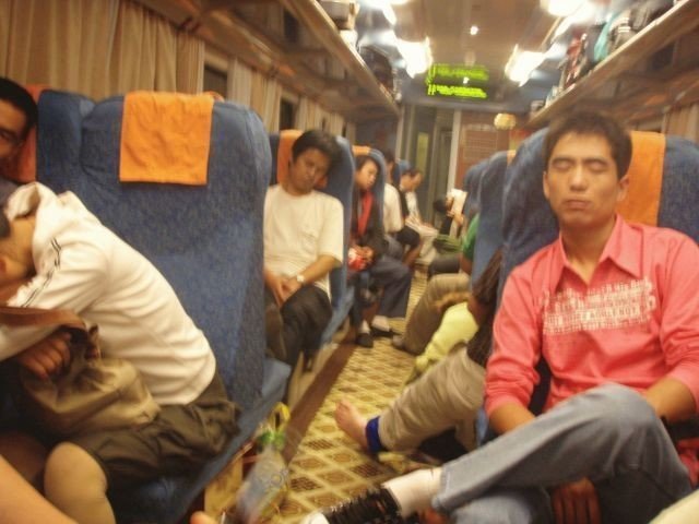 中国の寝台車に乗ると思い出すこと。|マサシ@一生、巡礼者 中国の寝台車に乗ると思い出すこと。|マサシ@一生、巡礼者