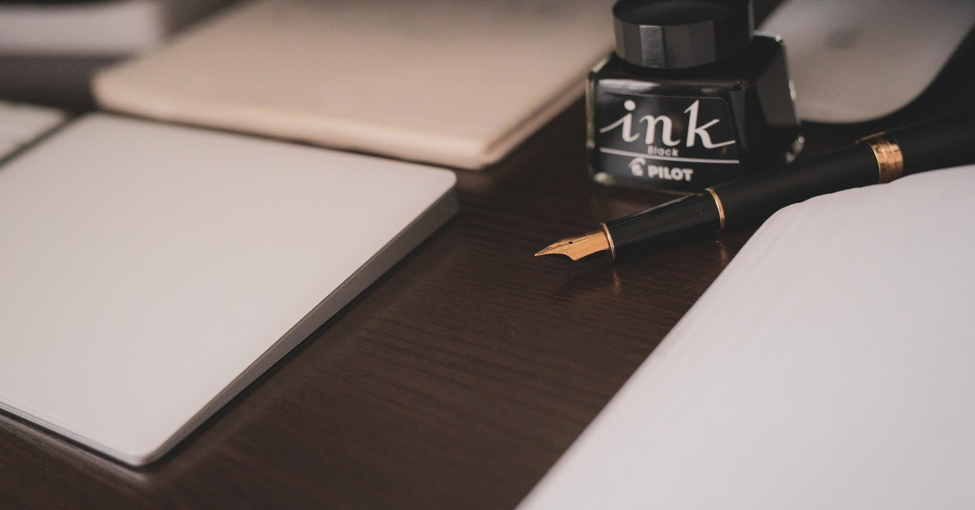 万年筆 言葉を武器にして 心と闘う カズミチ フリーランス クリエイター Note 万年筆 言葉を武器にして 心と闘う カズミチ フリーランス クリエイター Note