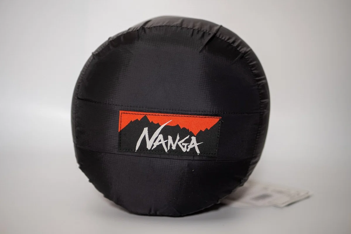 NANGA ナンガ [山渓×NANGA]オーロラ600DXオールブラック ALL BLACK 