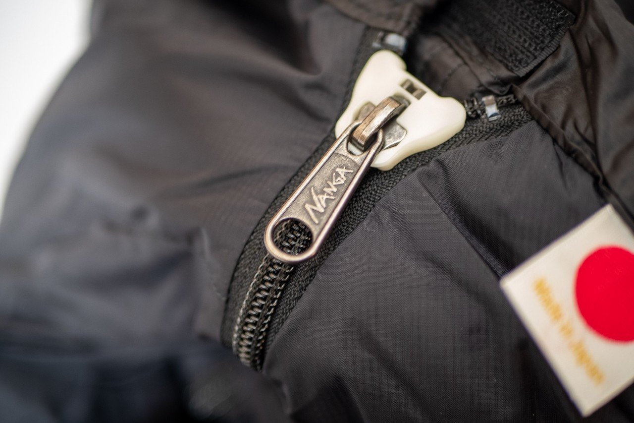 NANGA ナンガ [山渓×NANGA]オーロラ600DXオールブラック ALL BLACK