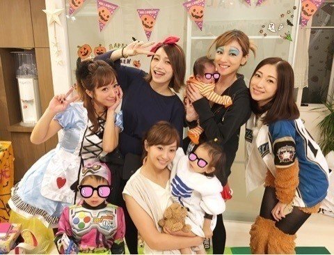 これは懐かしいメンバー ゴマキ変わらんなあ モー娘そろっとるやんけ懐かしいなぁ 辻 後藤 吉澤ひとみ 飯田圭織 ミキテーやぞ 画像 後藤真希 31 の魔女宅キキのコスプレ可愛すぎワロタンゴ 直野隆一郎 Note これは懐かしいメンバー ゴマキ変わらんなあ モー娘そろっとるやんけ懐かしいなぁ 辻 後藤 吉澤ひとみ 飯田圭織 ミキテーやぞ 画像 後藤真希 31 の魔女宅キキのコスプレ可愛すぎワロタンゴ 直野隆一郎 Note