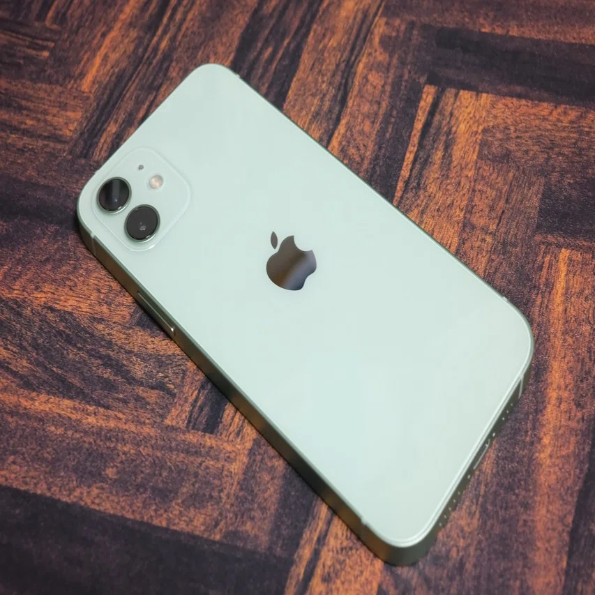 iPhone12 グリーンを購入！第一印象を話してみました。｜藍田ゆう 
