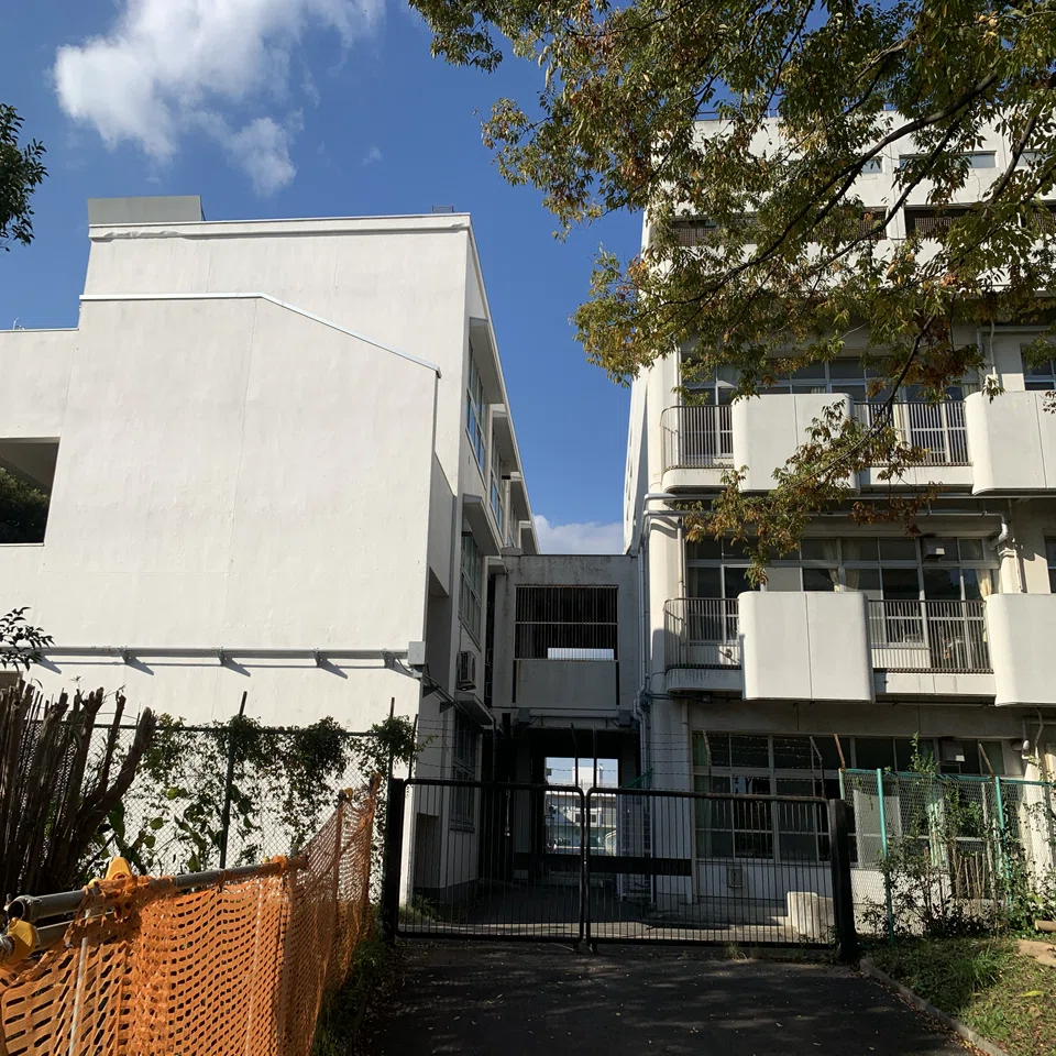 神奈川区散歩 (1) 学校巡り 浅野中学高等学校｜シラちゃん