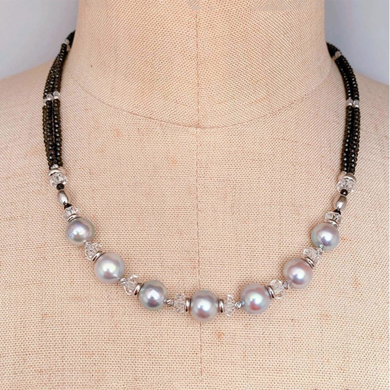 普通のパールネックレスでは物足りない貴女へ ナチュラルブルーパールとクォーツの2wayネックレス 公式 ジュエルラウンジ 大人のカジュアルジュエリー Note