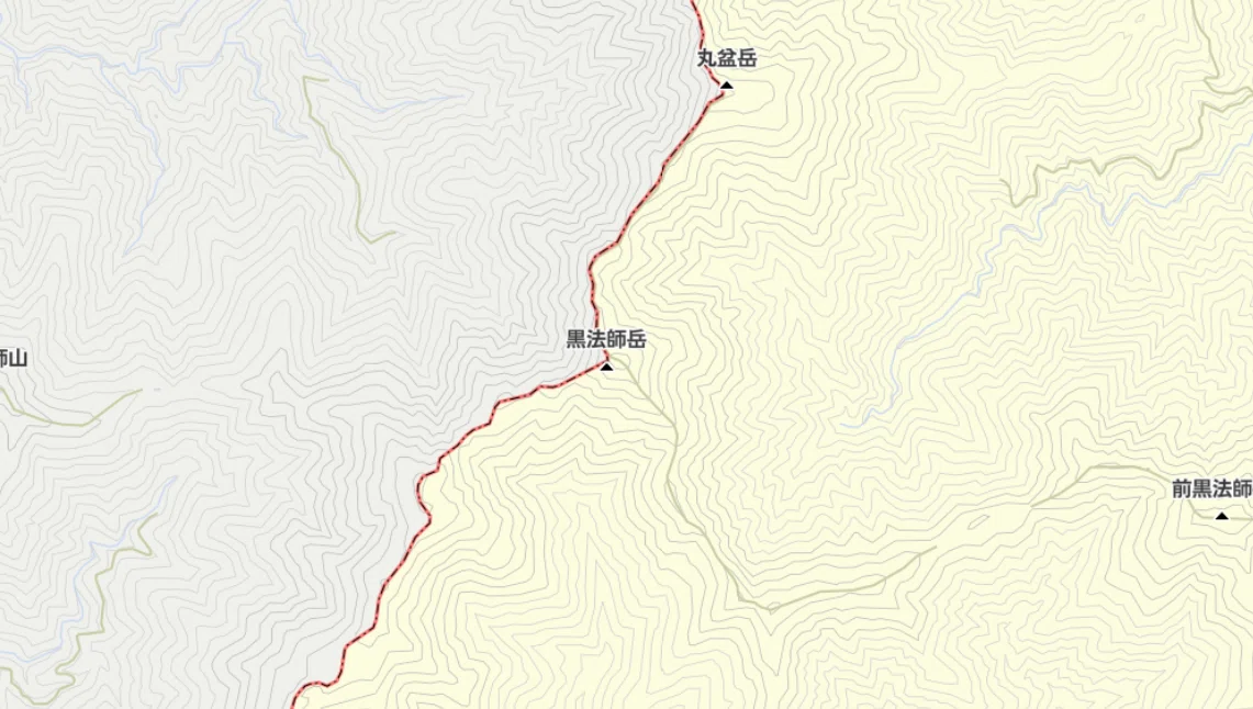 黒法師岳
