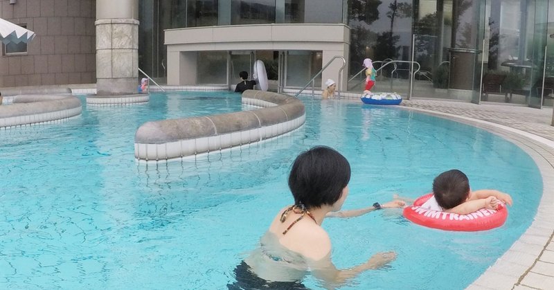 １歳児でも泳げるホテルのプール