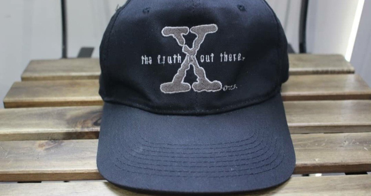 商品紹介】90's X-Files SNAPBACK CAP(Xファイル キャップ)｜Awesome