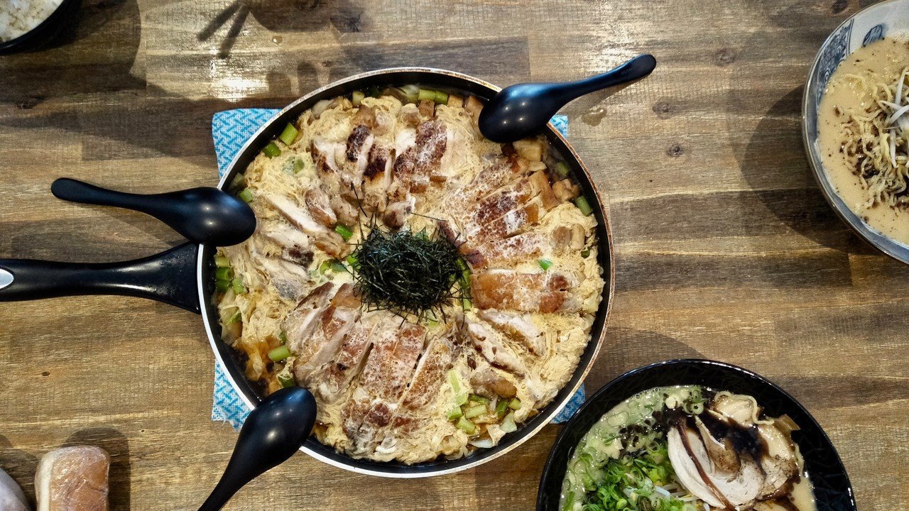 ワーホリひとコマ オーストラリア パースで働いていたマレーシアン経営のラーメン屋さんの賄い カツとじ アットホームで 英語 環境で オールラウンドで働かせてもらえた良い思い出の多い職場 コロナで大変だ Van2travel トラベルライター Note