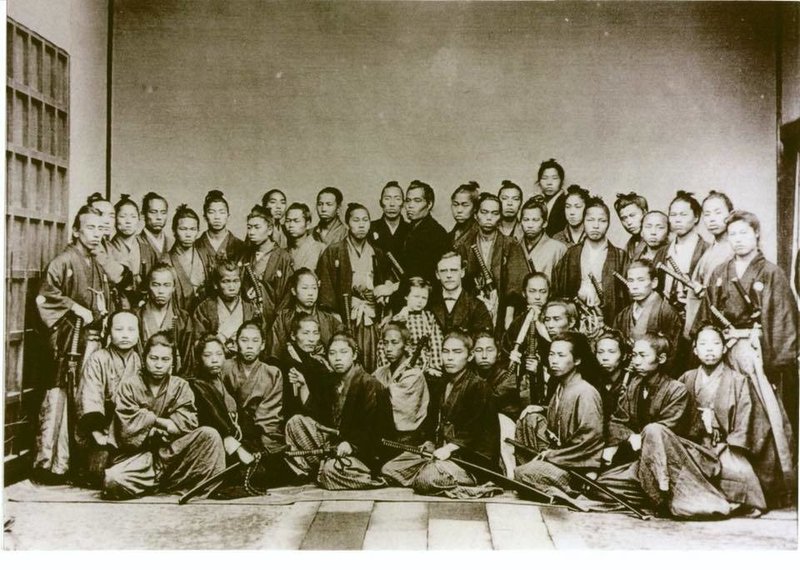 隠された歴史の真実 明治天皇は伊藤博文が暗殺した 鷹松 廣志 世界中の人々が幸せにならずに自分の幸せは無い 明日世界が滅ぶとも今日私はりんごの木を植える Note
