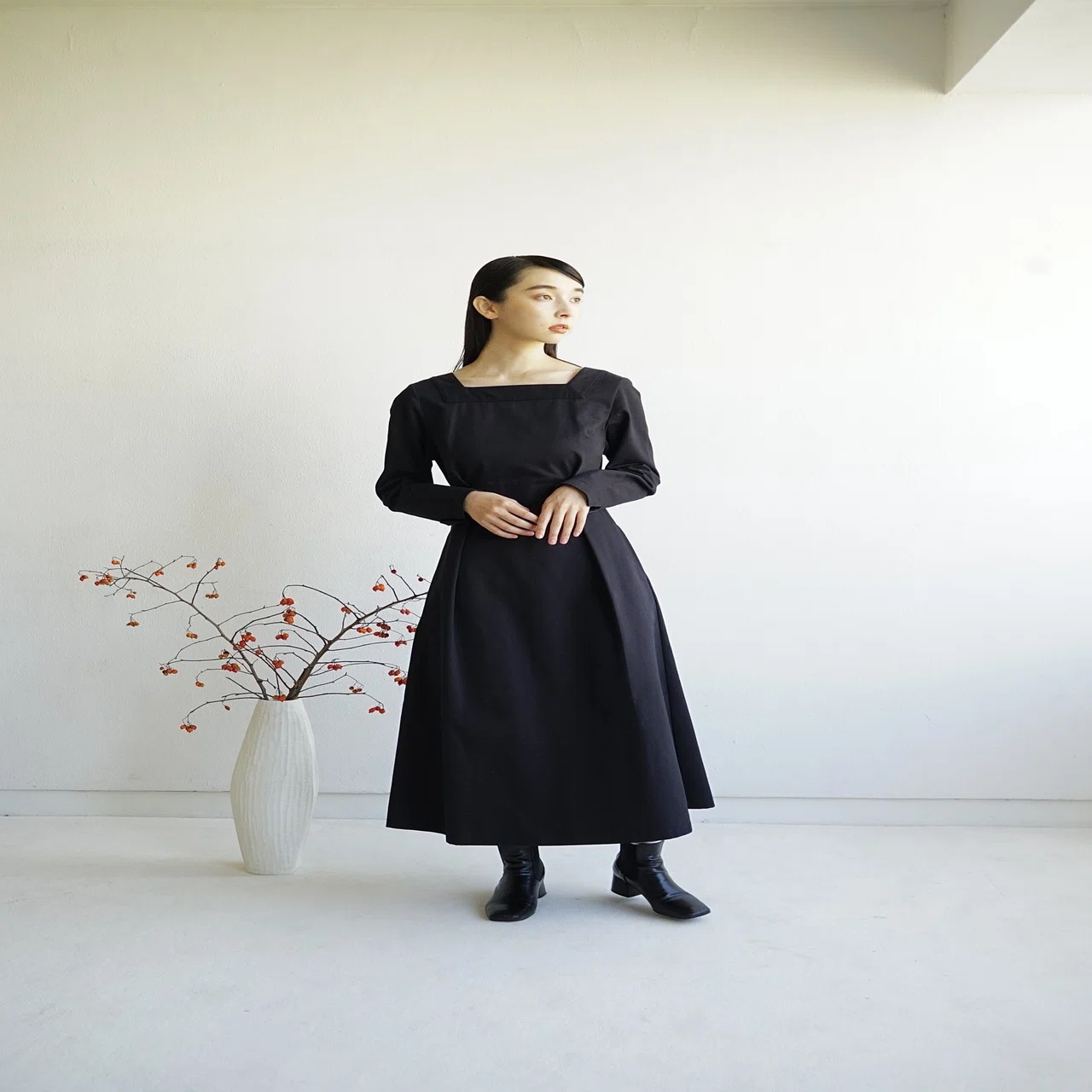 10/28 21:00~】大人のためのスクエアネックドレス。 【THE DRESS #26 