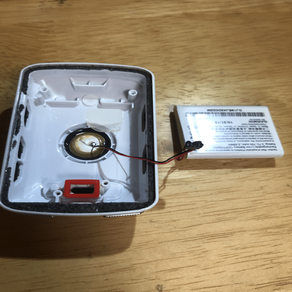 簡単】 GARMIN EDGE 520 自力でバッテリー交換【DIY 解体 電池】｜たか