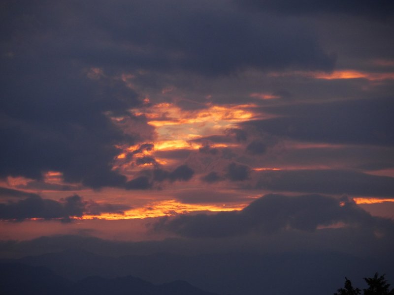 夕焼けと空と雲 Arakure Note