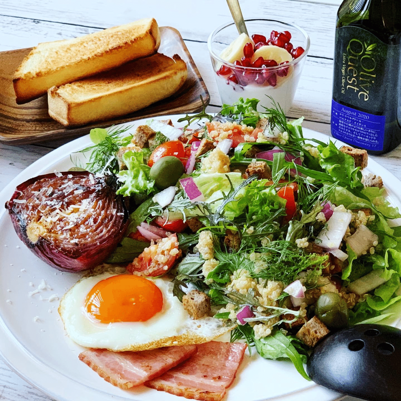 ハーブを入れたキヌアのサラダとシンプルトースト みずのさちこ Note