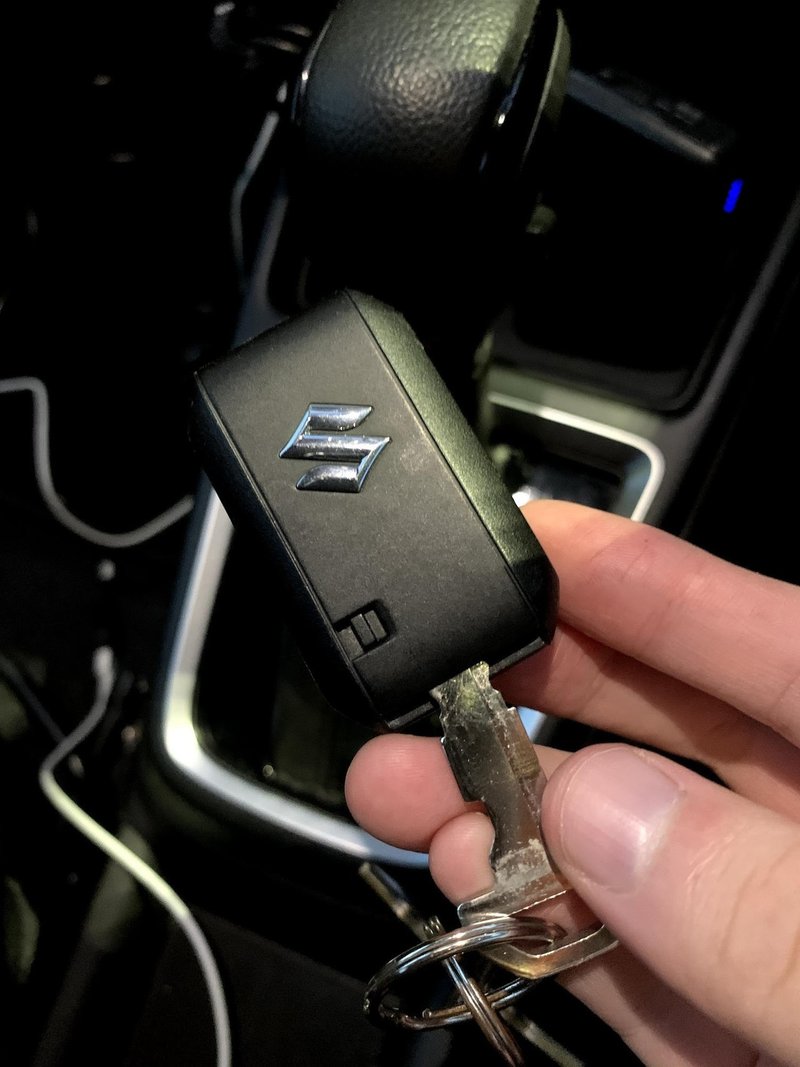 備忘録 スマートキー搭載車でシステム始動中に外部からドアロックする方法 Jailbreaker Note
