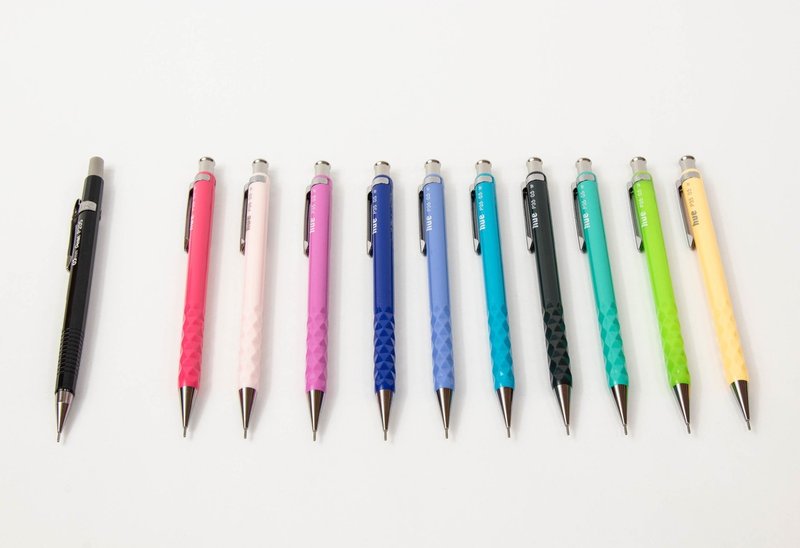 細かすぎるこだわりが シャープペン愛の証 ぺんてるデザイナー5名が マイベスト を語り合う ぺんてる シャープペン研究部 Note