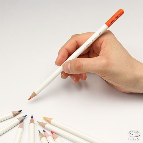 探していた色がきっと見つかる 自然そのままの色合いを再現した色鉛筆 Assiston Note