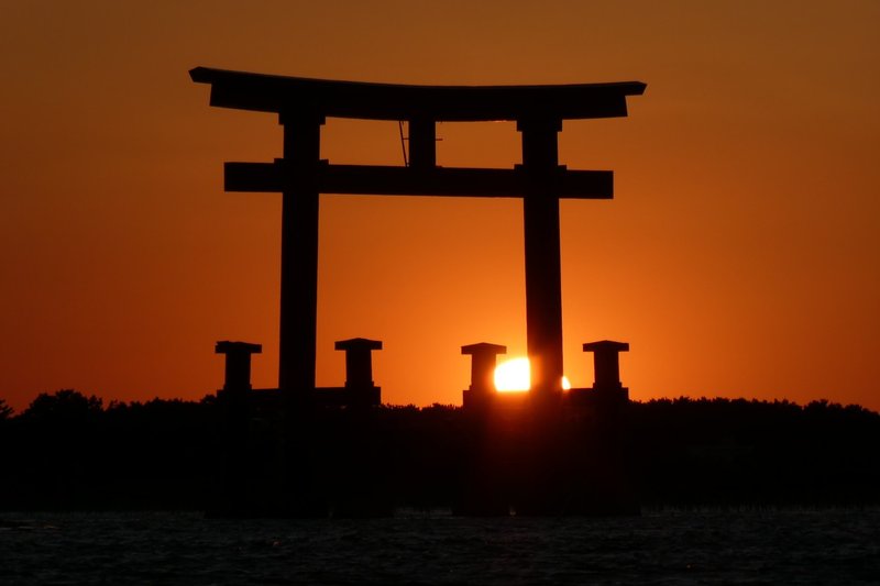 弁天島海浜公園から撮影した、日没前から日没後までの浜名湖観光タワー (16)