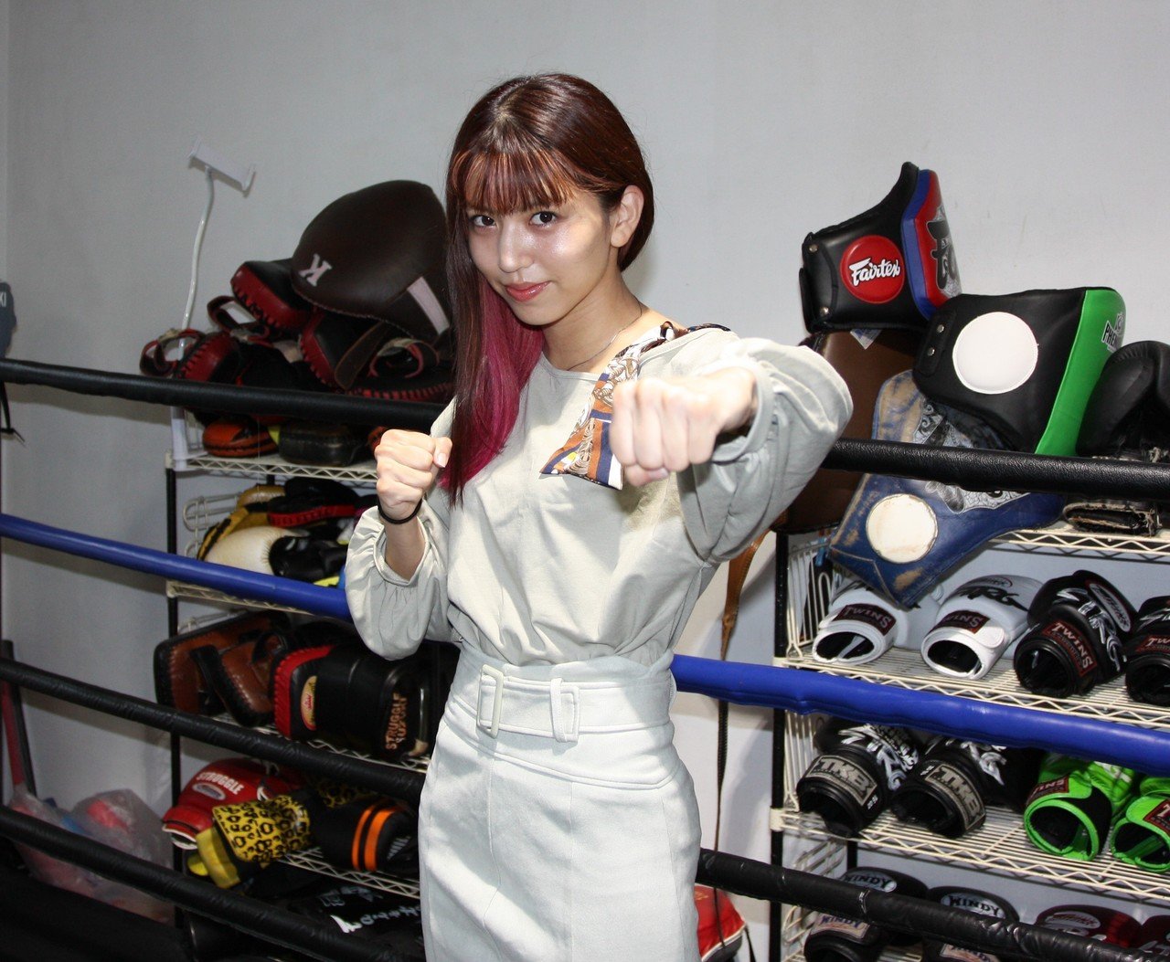 ぱんちゃん璃奈（顔面マエゲリーナ？) 初タイトル獲得後の第1戦で初