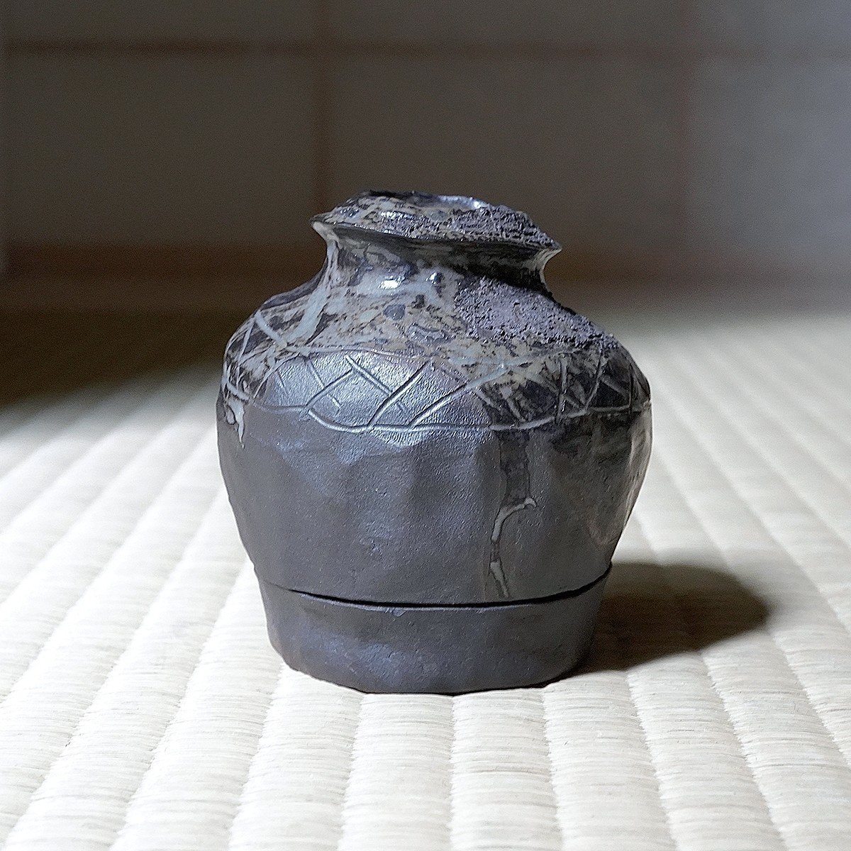 中国陶器　日月壺 壺中日月長＞かのうたかおインタビュー｜青山泰文
