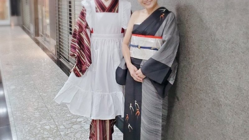ハロウィン和装 大正時代の 女給さん 着物に白いフリルエプロン 着付けご依頼いただきました 川端タカミ いちごの花 Note