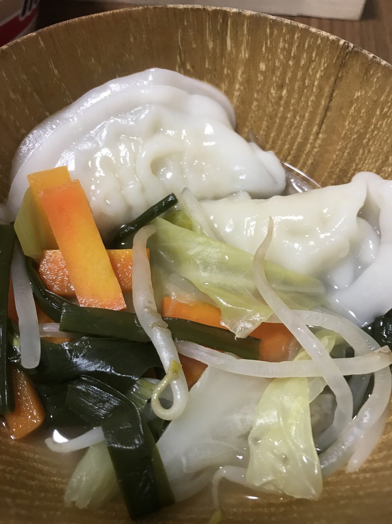 一段と寒くなってきたので お野菜をぐつぐつ煮込んだチルド水餃子 スープを作ってみました お野菜が多すぎたので 鶏がらスープをちょい足し 〆のおうどんも美味しかったです ゆこ ぺんぎん丸 Note 一段と寒くなってきたので お野菜をぐつぐつ煮込んだチルド水餃子 スープを作ってみました お野菜が多すぎたので 鶏がらスープをちょい足し 〆のおうどんも美味しかったです ゆこ ぺんぎん丸 Note