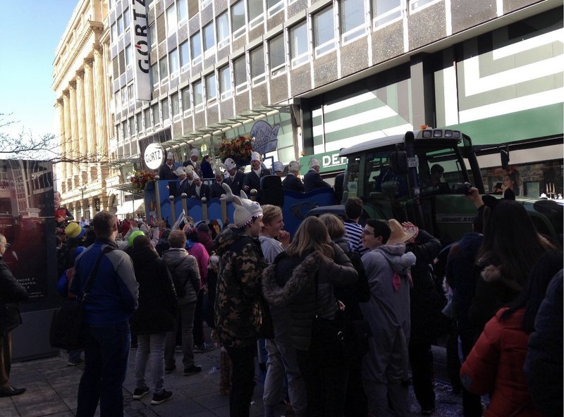 ドイツ人 の仮装好き おどろおどろしいハロウィン と古城の肝試し Cozy Note