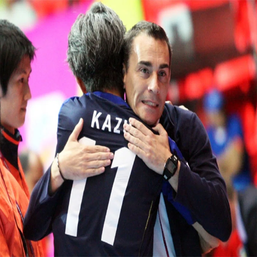 サッカー フットサルの ハイブリッド理論 を世界的名将から学ぶ 元日本代表監督ミゲル ロドリゴのオンライン講習会が配信開始 ホワイトボードスポーツ Note