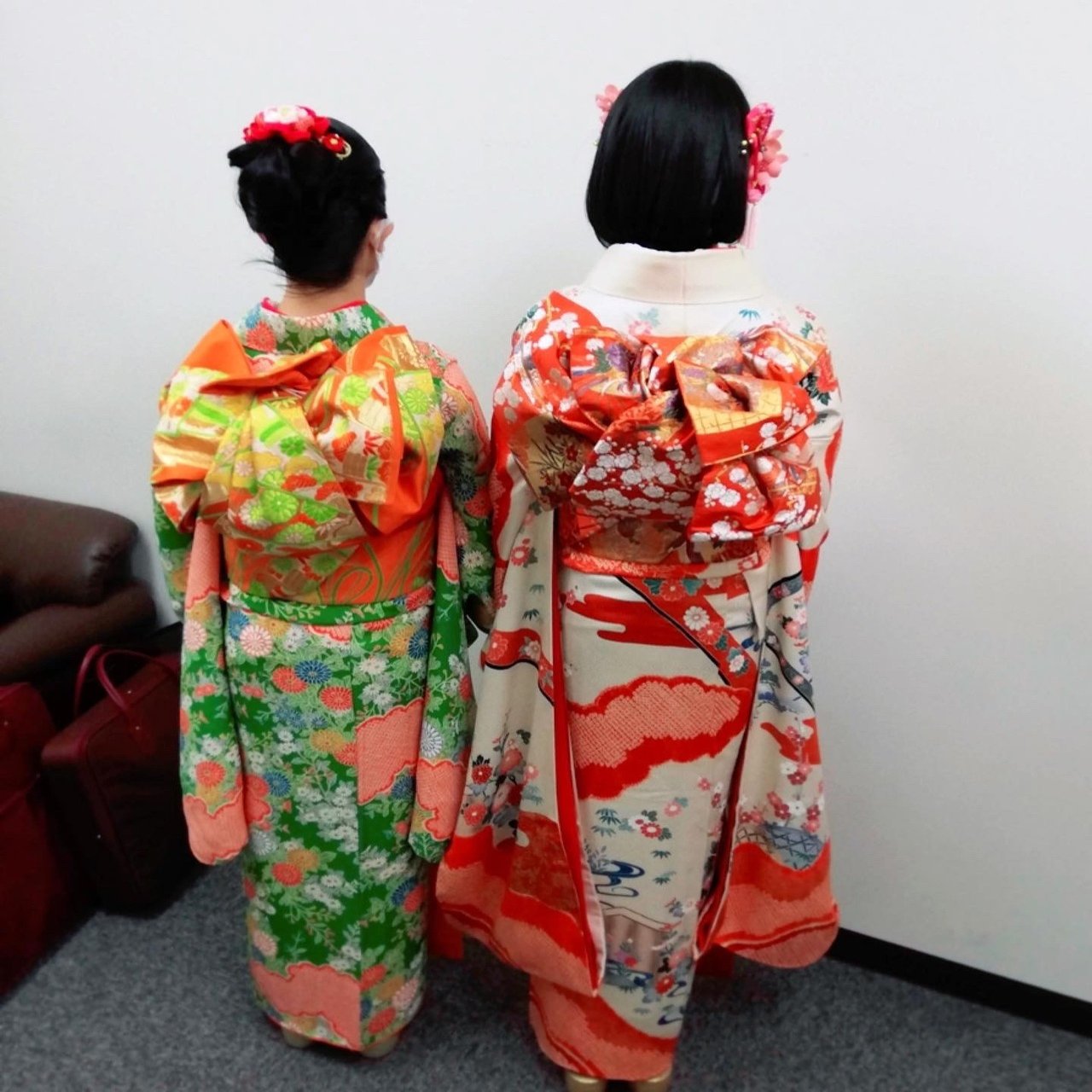 十三参りの姉妹さん・振袖と中振袖の着付けのご依頼ありがとうご