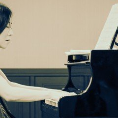 ある「完全な音楽家」の肖像 マダム・ピュイグ=ロジェが日本に遺したもの ある「完全な音楽家」の肖像 - 音楽之友社