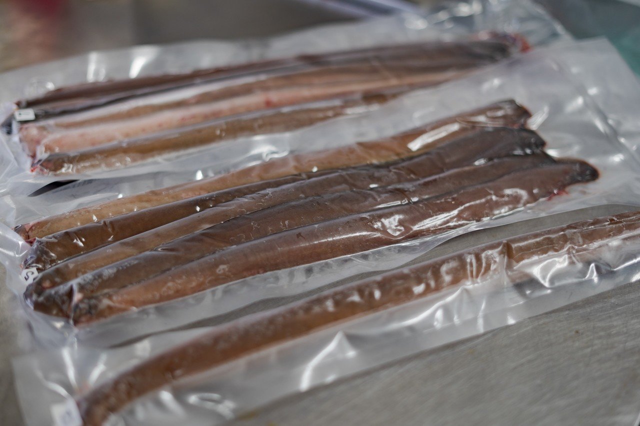 秋田県内で唯一 棒アナゴ を作る漁師の思い 株式会社兼丸漁業 伊藤徳洋 あきたびじょんbreak Note 秋田県内で唯一 棒アナゴ を作る漁師の思い 株式会社兼丸漁業 伊藤徳洋 あきたびじょんbreak Note