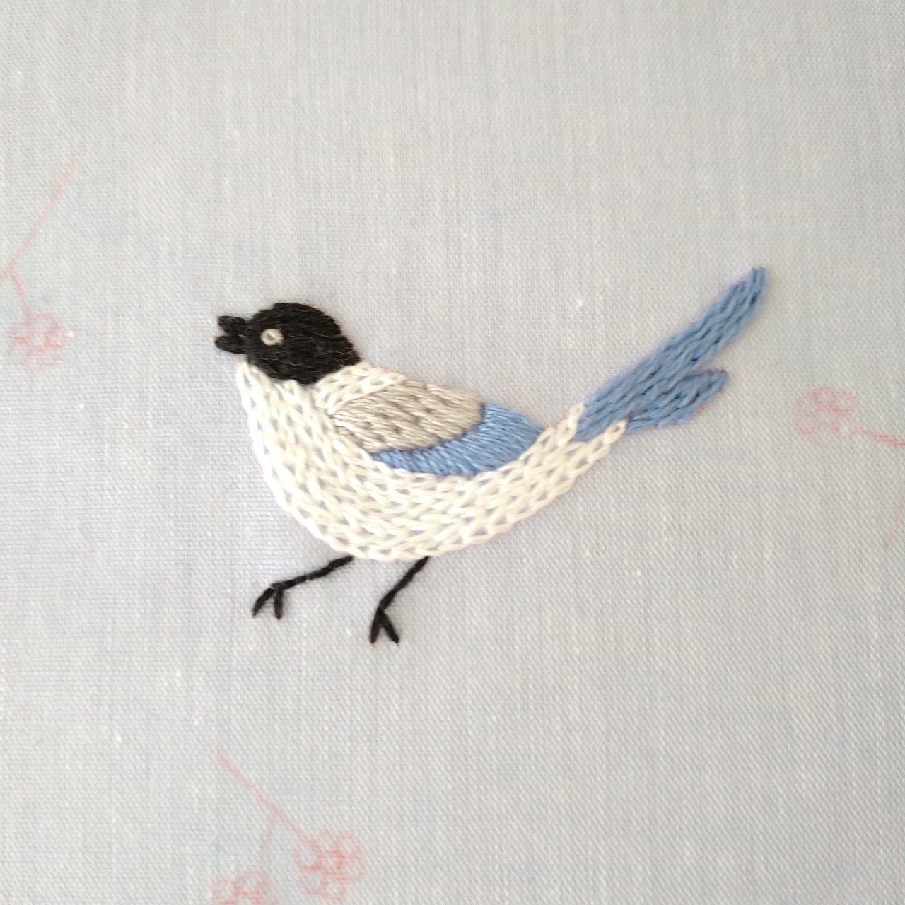 オナガの刺繍図案* ステップ5 〜オナガの刺繍仕上げ