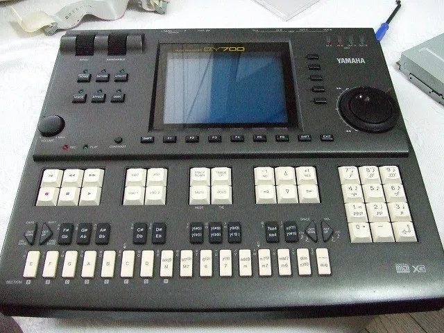 シーケンサー YAMAHA QY20 ものたりな カスタム修理品