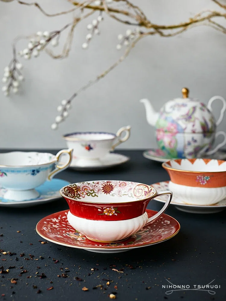 HOYA CHINA 花柄 ティーカップとソーサーセット （HOYAカップ 