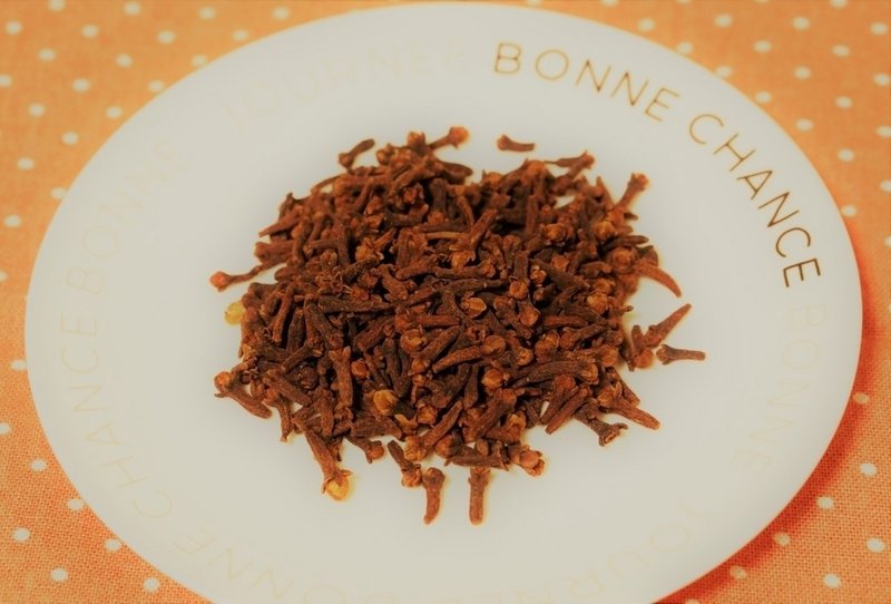 ヨーロッパの冬の風物詩 幸運を呼ぶオレンジポマンダーを作ろう 高橋克弥 Herbal Tea Shopうさぎ薬草 Note ヨーロッパの冬の風物詩 幸運を呼ぶオレンジポマンダーを作ろう 高橋克弥 Herbal Tea Shopうさぎ薬草 Note